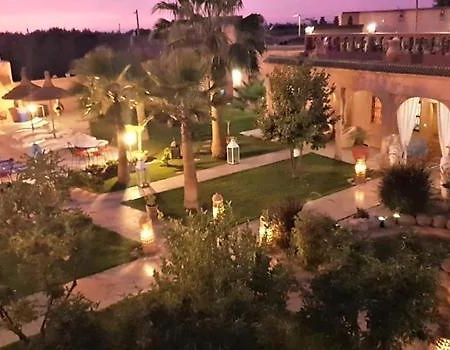 Jenny Lynn Hotel Tazrou Bagian luar foto