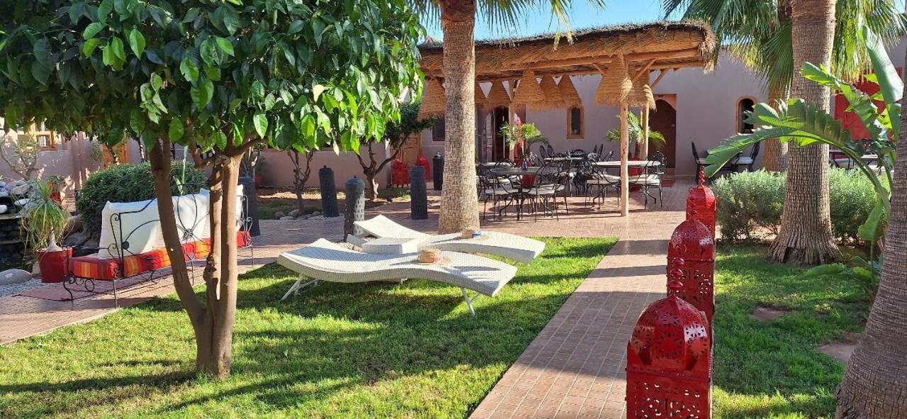 Jenny Lynn Hotel Tazrou Bagian luar foto