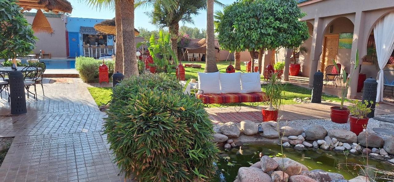 Jenny Lynn Hotel Tazrou Bagian luar foto