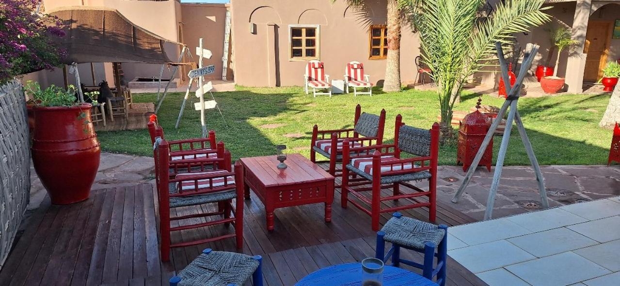 Jenny Lynn Hotel Tazrou Bagian luar foto