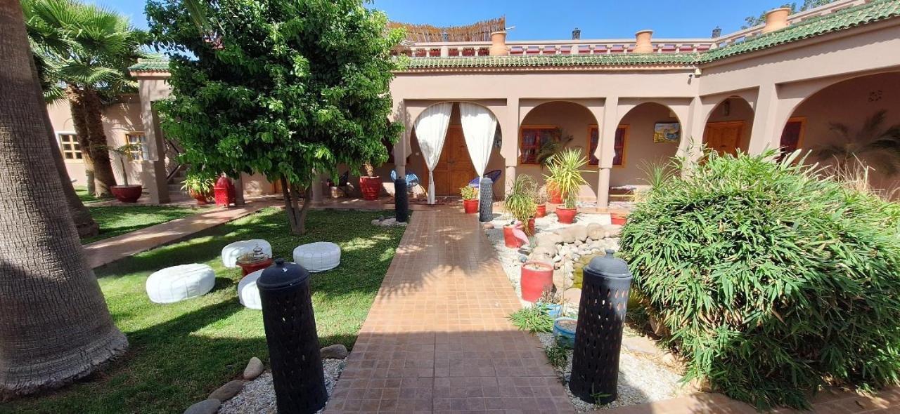 Jenny Lynn Hotel Tazrou Bagian luar foto