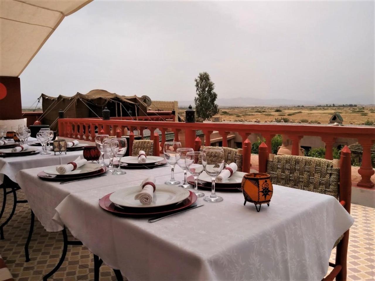 Jenny Lynn Hotel Tazrou Bagian luar foto