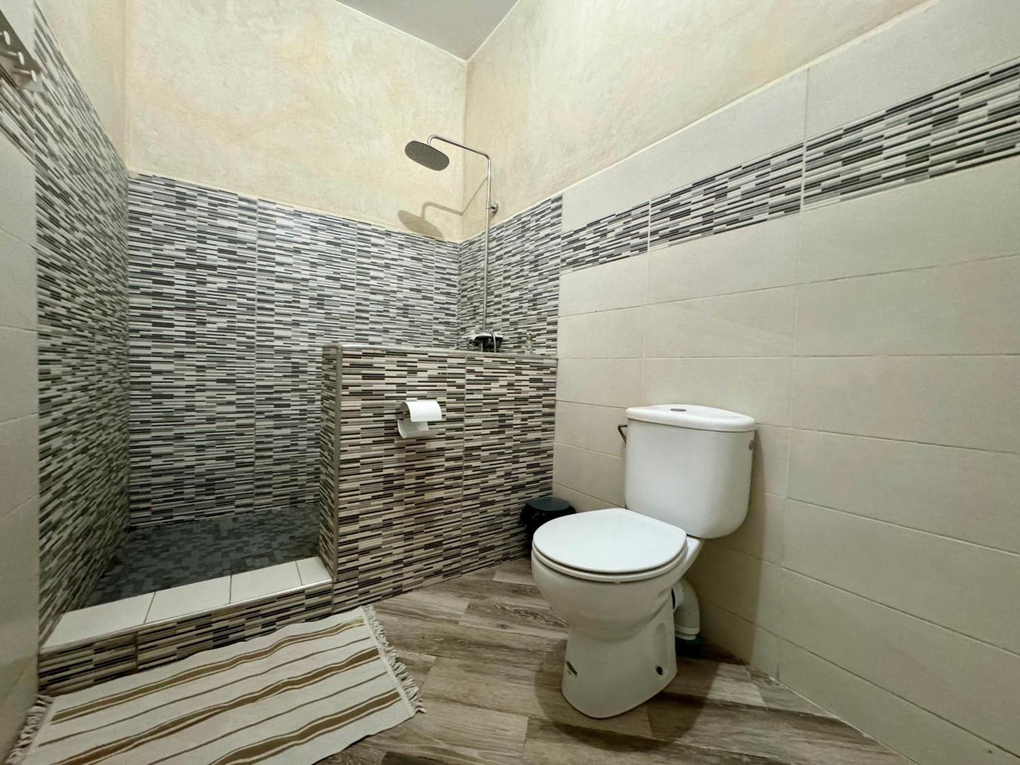 Jenny Lynn Hotel Tazrou Bagian luar foto