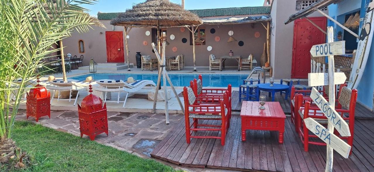 Jenny Lynn Hotel Tazrou Bagian luar foto
